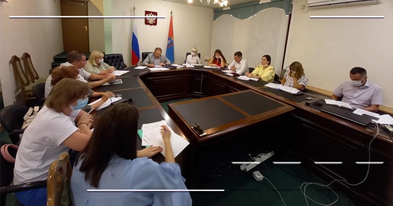 В Тамбовской администрации обсудили вопросы реализации закона о "гаражной амнистии"