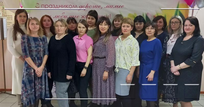 В Росреестре Хакасии составили портрет женщины-регистратора