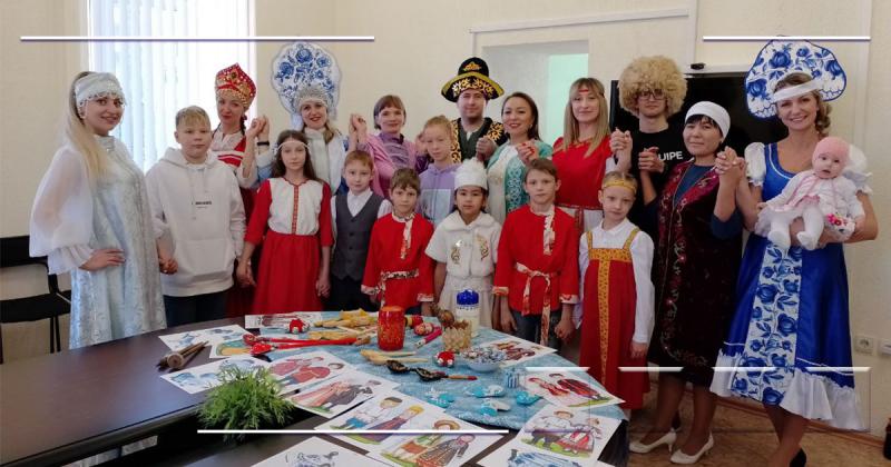 В честь Дня народного единства в омском Росреестре состоялся праздник национальных культур