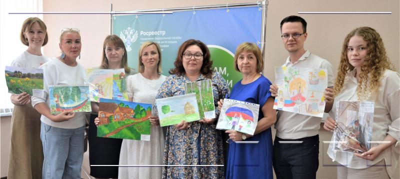 С чего начинается Родина участников творческого конкурса, прошедшего в краевом Росреестре?