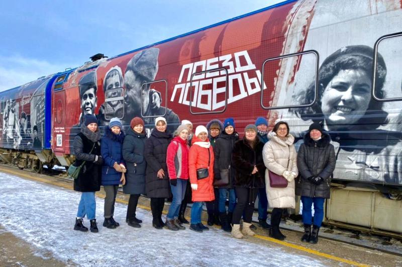 Сотрудники псковского Росреестра посетили уникальную выставку «Поезд Победы»