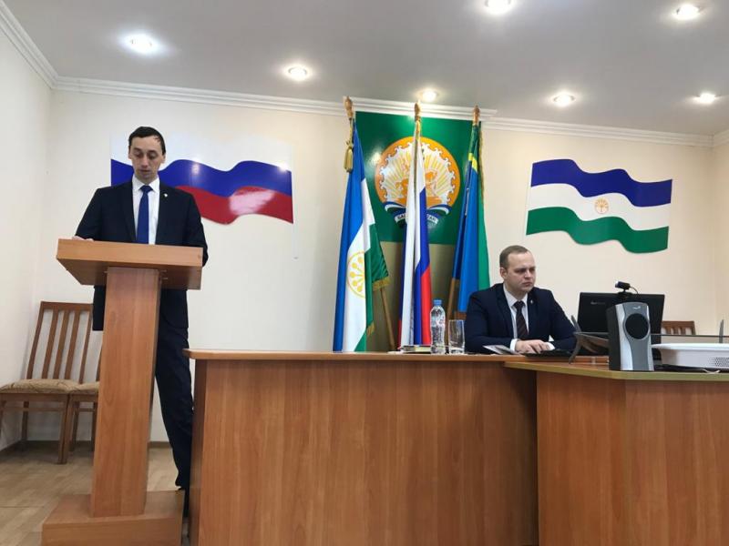 Марат Мирзаянов провел выездное совещание в Иглинском районе РБ по вопросам оказания услуг Росреестра в электронном виде и наполнению реестра недвижимости необходимыми сведениями