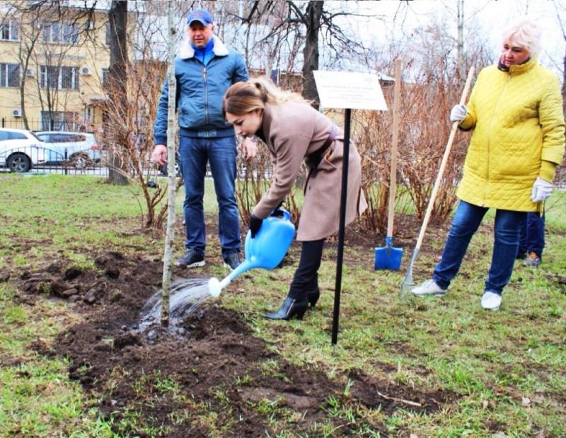 Сотрудники Кадастровой палаты по Москве приняли участие в общегородском весеннем субботнике