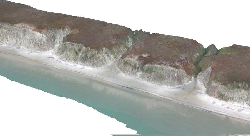 Полученная по результатам съемки с БПЛА цифровая модель рельефа участка берега п-ова Ямал с наложенной на неё мозаикой из фотоизображений 